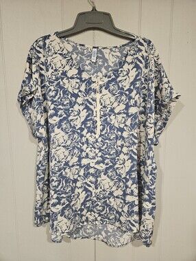 Viishow Womens Size XXL Blue White Floral Print Front Half Zip Pullover Blouse